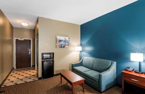 Saratoga Springs Hotel | The Hotel Saratoga, Ascend Hotel Collection