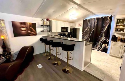 Northside Casa | The Hothouse-Couples Escape: Play-Relax-Reconnect