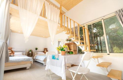 Dahu Cama Y Desayuno | The house behind stream