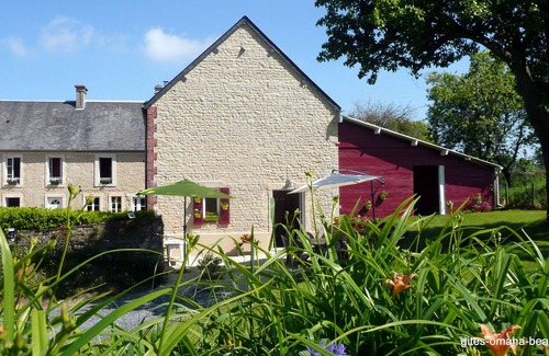 Mandeville-en-Bessin Casa | The house next door sleeps 10