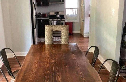 Detroit - Shoreway Casa | The House Hotels - W45th Backhouse - Ohio City