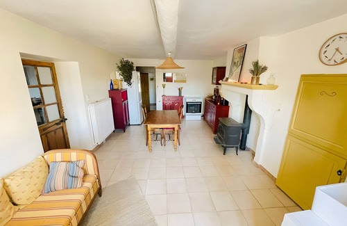 Salles-sous-Bois Casa | The House Near the Fountain - Indoor Spa