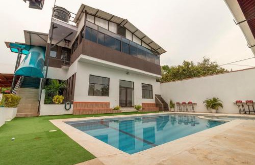 Melgar Casa | THE HOUSE of FLOWERS
