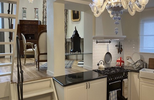 Sint-Lambrechts-Woluwe Casa | The House of Sources