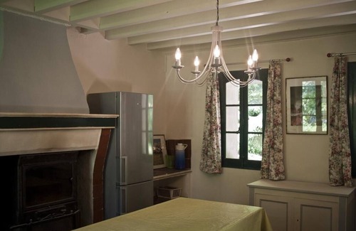 Saissac Casa | LA CASA DE LA GUARDIA / Mansión por el lago Lampy