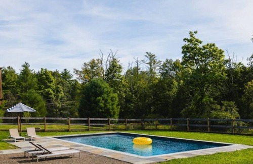 Town of Marbletown Cabaña | The House on Smith Lane