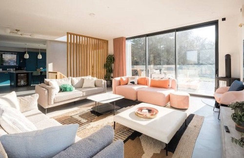 Leckhampton Casa | The House On The Hill Heart of Cotswolds Countryside & by Cheltenham Spa Town