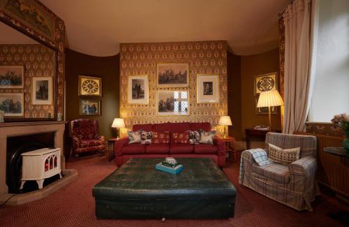 Chatsworth Casa | The Hunting Tower