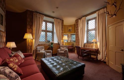 Chatsworth Casa | The Hunting Tower