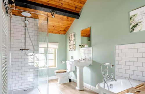 Cosford Otro | The Hurst Coach House and Stable