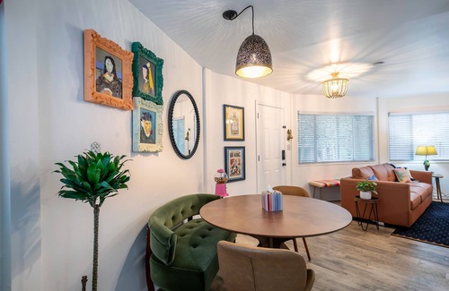 Oxford Casa | The Hutt, 2BR Chic Condo by Velvet Ditch Villas