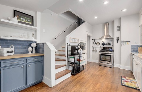 Hancock Casa | The HydeOut; Vintage Luxury Boho central Austin retreat close to it all!
