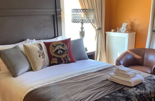 Emporium Hotel | The Hygrade Inn