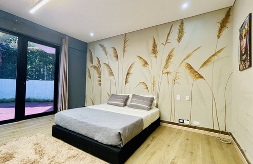 El Poblado Villa | The Hype House! ~ Paradise in Poblado