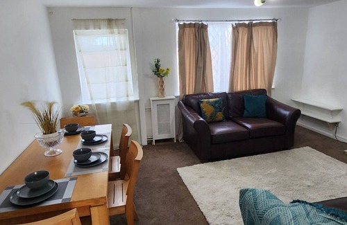 Bolton Casa | The Immaculate Haven