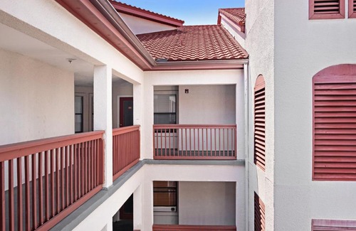 Gulf Lagoon Beach Hotel | The Inn at St. Thomas Square 1304C