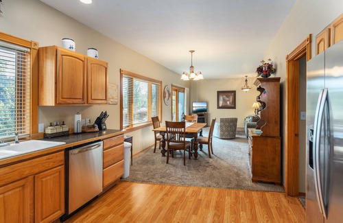 Bigfork Cabina | The Inn on Bigfork Bay