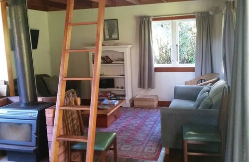 Collingwood Casa | The Innlet Country Apartments, Cottages and Guesthouse