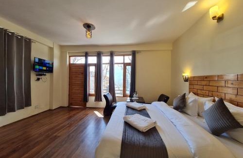 Manali Hotel | The Ireland
