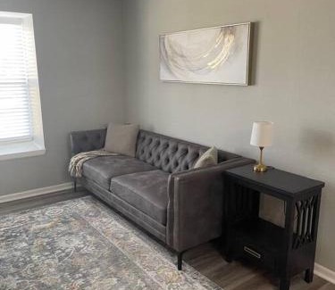 Hamilton Apartamento | The Irene - 2 Bedroom Apt in Quilt Town, USA