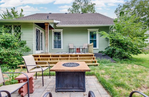 Harters Heights Casa | The Irish Rover<>Vintage 4BR Home Across St to ND