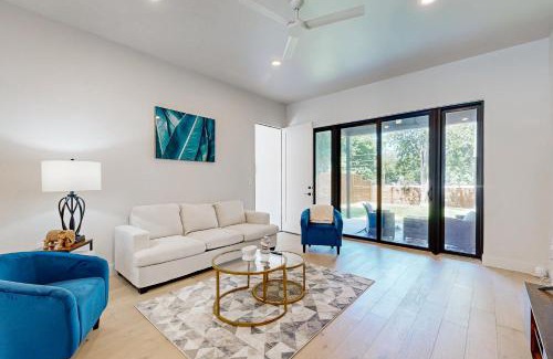 Highland Casa | The Isabelle's - Unit A