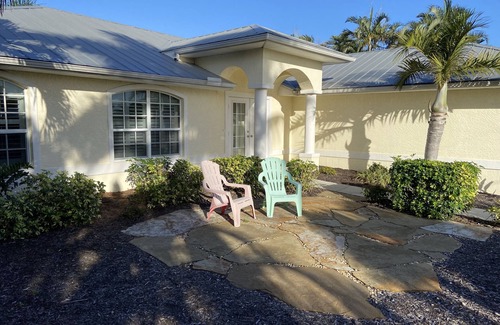 Pine Island Center Casa | The Island House on Pine Island with heat-pump heated most privacy pool