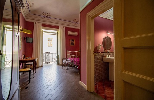 Santo Stefano di Camastra Cama Y Desayuno | THE PALACE B&B and Apartments - FLOWER LUXURY ROOM