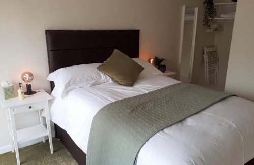 Holbeton Casa | The Ivy Barn Holbeton