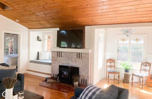 Guerneville Casa | The Ivywood