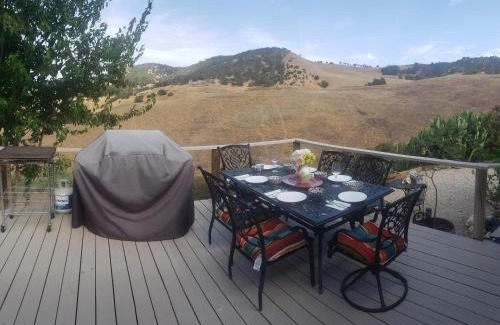 Bradley Casa | The J's Nest Cottage