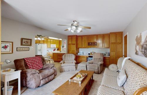 Farmington Casa | The Jacobs Family Home
