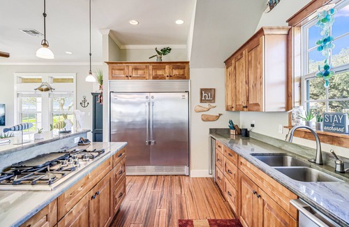 Rockport Casa | The James Pearl 4 Bedroom Home by RedAwning