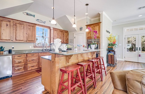Rockport Casa | The James Pearl 4 Bedroom Home by RedAwning