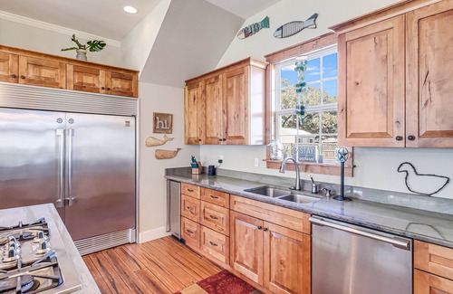 Rockport Casa | The James Pearl 4 Bedroom Home by RedAwning