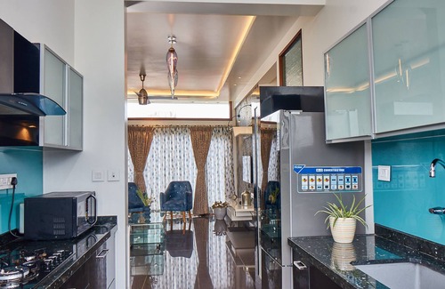 Kalyan Nagar Apartamento | The Jazminn - Glass Apartment