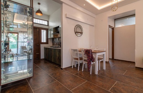 Kalyan Nagar Apartamento | The Jazminn - Apartamento de metal