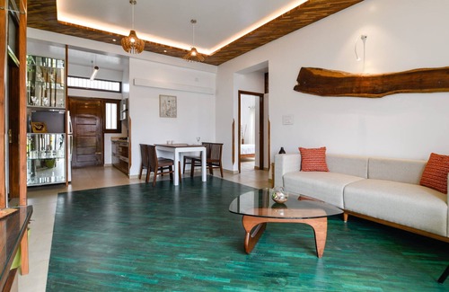 Kalyan Nagar Apartamento | The Jazminn - Apartamento de madera