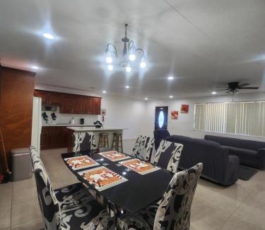 Miami Gardens Casa | The Jazzy Escape