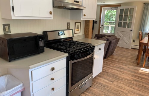 Guilford Casa | The Jelly Mill-A Peaceful River Retreat