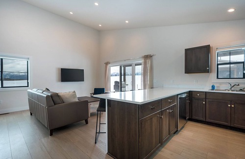Bigfork Casa | The Jewel View Cottages Unit 7, 4BD2.5BA