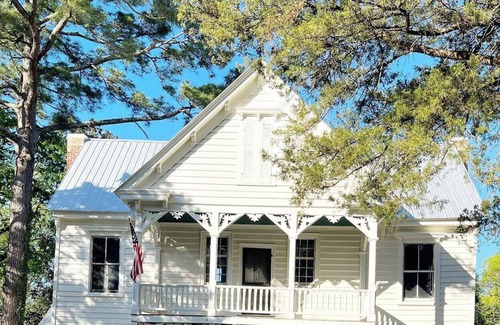 Halifax Otro | The John Brown House in Historic Halifax