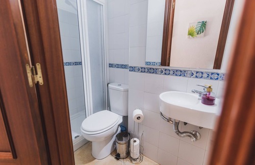 Bornos Cabaña | La Casa de John Wine es ideal para familias con o sin animal de compañia.