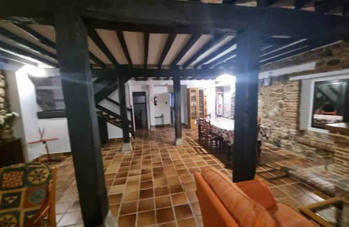 Caranceja Cabaña | La Jomeruca. Casa de pueblo cerca de playa y montaña