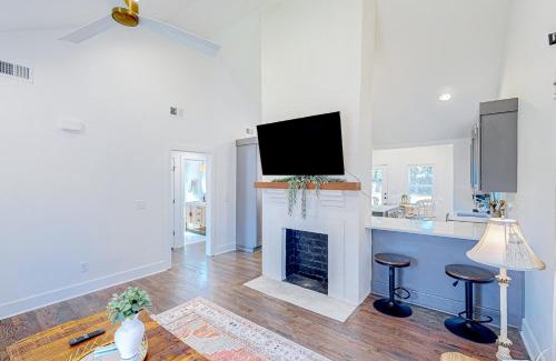 Talbot's Corner Casa | The Joyful Cottage