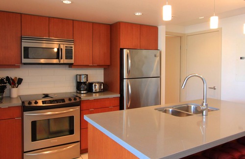 Downtown Victoria Condominio | The Juliet by Victoria Royal Vacations