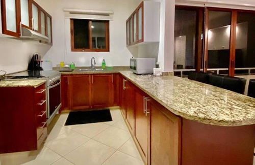 Villa Juarez Apartamento | The Jungle Bliss Condo - A nice 3 bedroom condo with 4 beds and 4 full bathrooms
