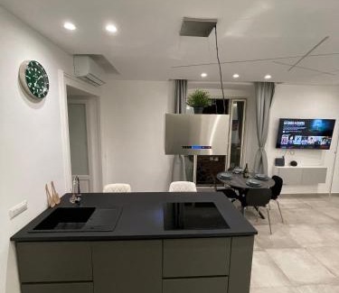 Naples City Centre Apartamento | The Jungle Home