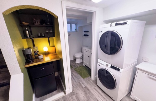 Sunnyside Apartamento | The Juniper at Clay House - Charming 1BR Apt in the Heart of Denver