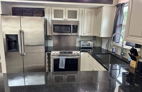 Jupiter Farms Casa | The Jupiter Chalet - Farm House less than 15 mins from the beach